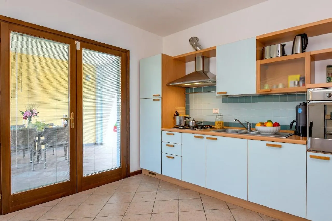 Дом отдыха Villa Rosa Манерба-дель-Гарда Италия